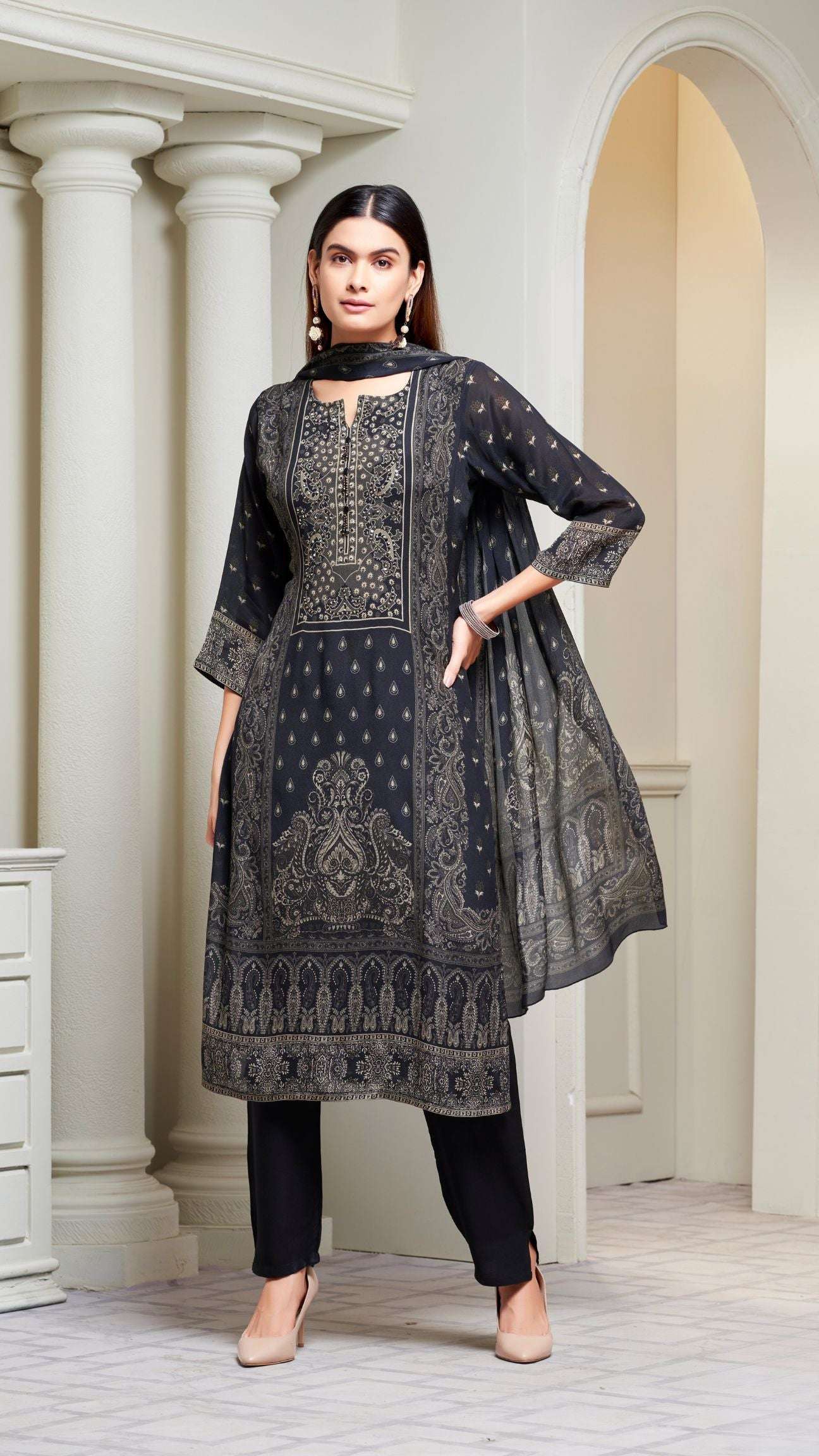 Black Elegant Printed Kurta Set