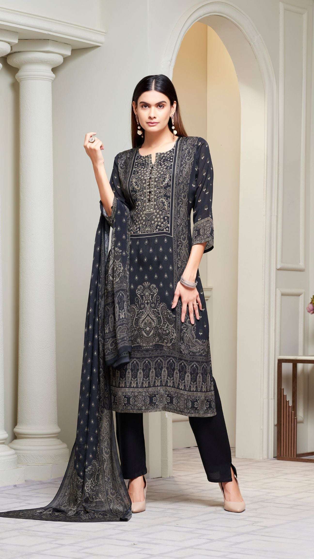 Black Elegant Printed Kurta Set