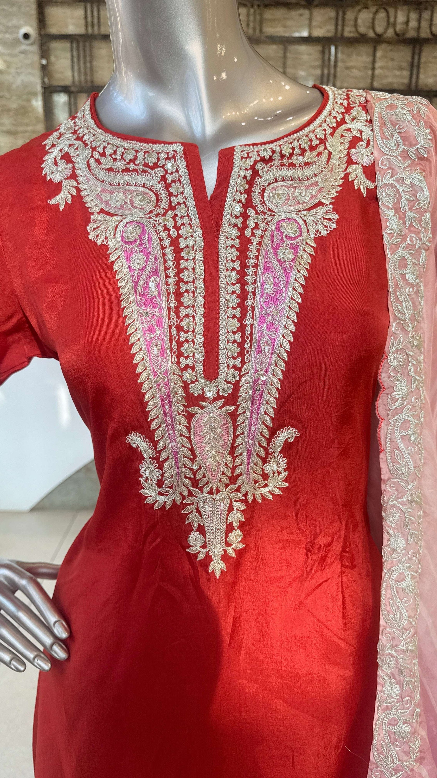 Red Embroidered Straight Kurti Pant Dupatta Set for Women