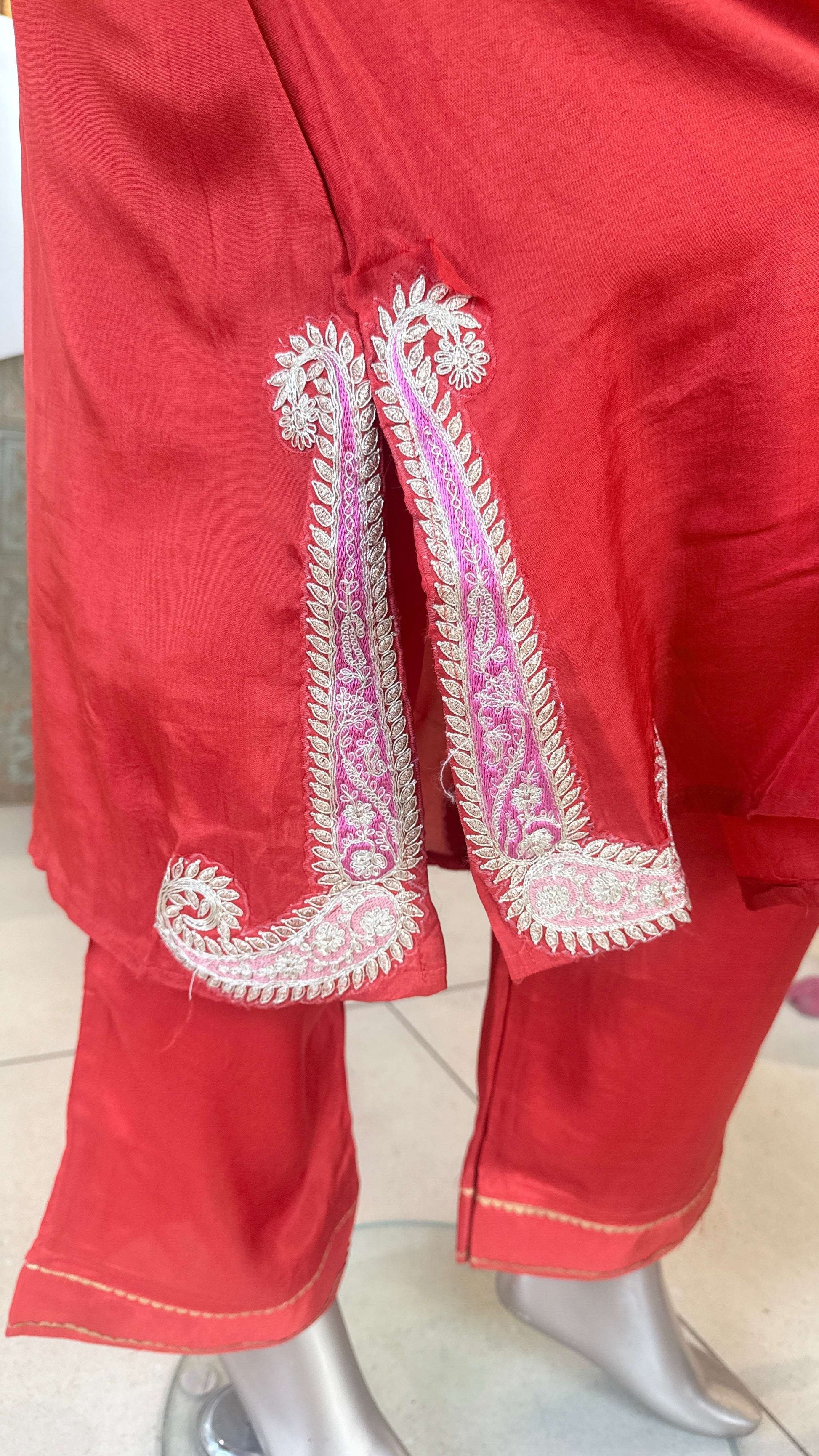Red Embroidered Straight Kurti Pant Dupatta Set for Women