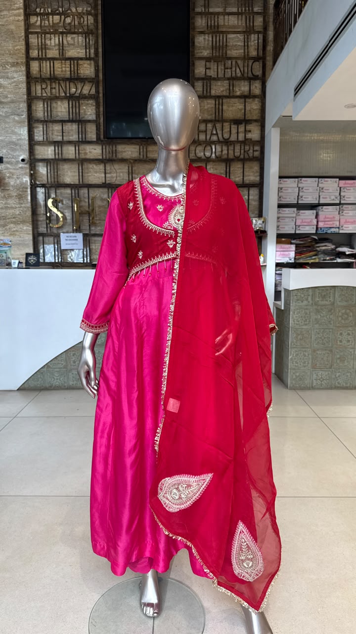 Rani Anarkali with Red Kot