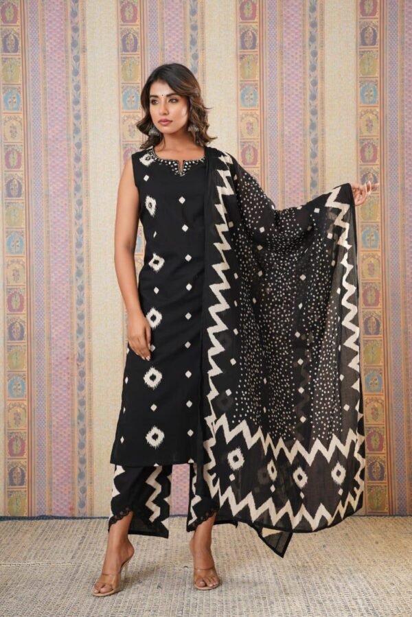 Designer Noir Ikat Elegance co-ord Set